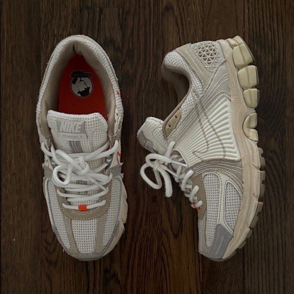 Nike Other - Lightly worn Nike Vomero size 8.5 in good condition no box